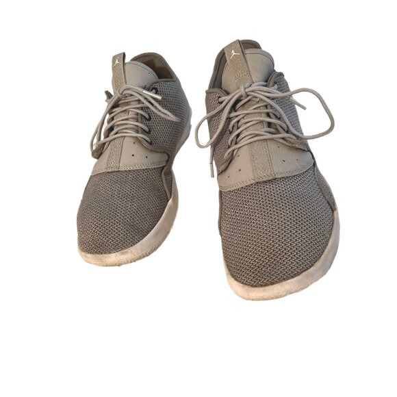Nike Jordan Eclipse Dust Gray Mesh Basketball/Athletic Shoes  Men's Size 9 - Picture 2 of 9